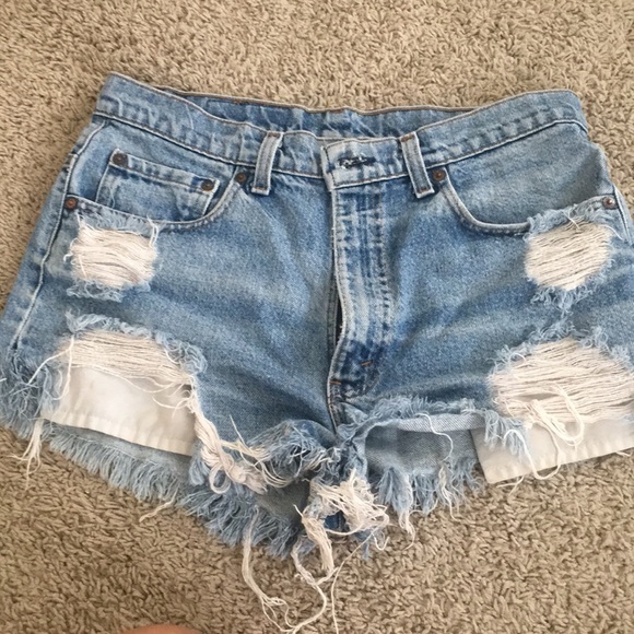 levis Pants - Levi’s highwaisted distress shorts